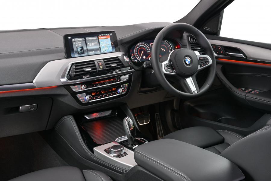 Интерьер BMW X4 xDrive20d M Sport (G02) 2018 года  (ZA) (фото 27 из 40)